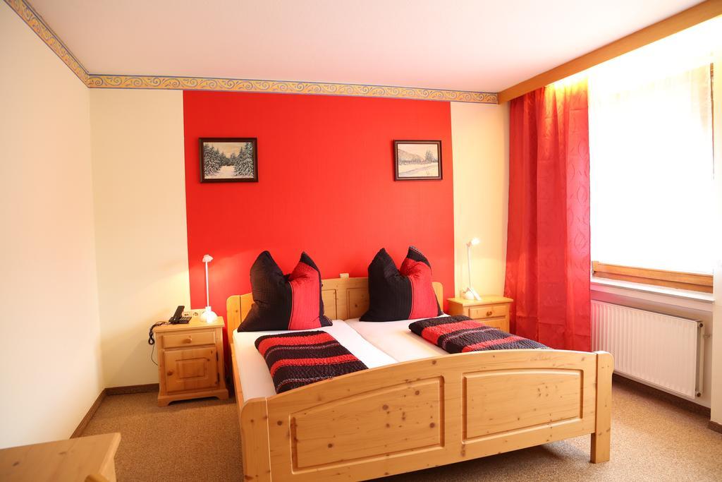 Hotel Bechtel Burbach  Oda fotoğraf