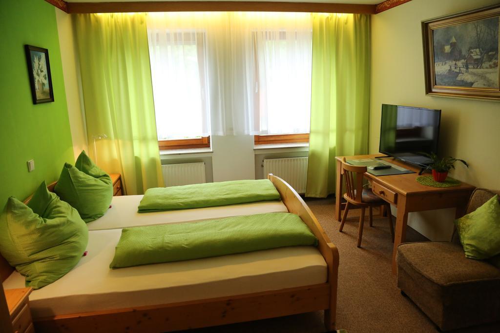 Hotel Bechtel Burbach  Oda fotoğraf