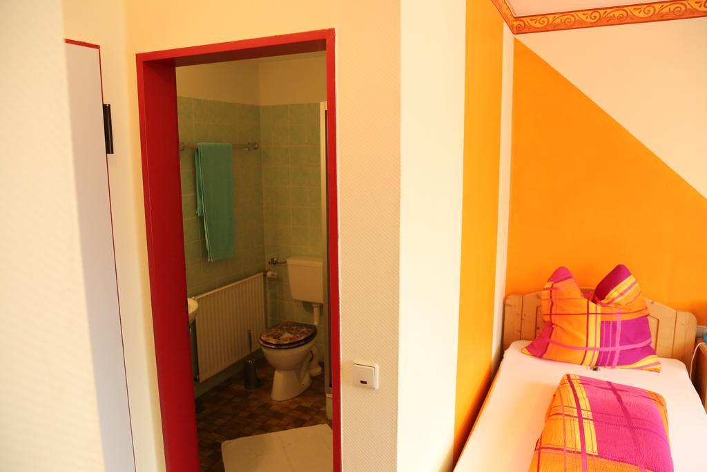 Hotel Bechtel Burbach  Oda fotoğraf
